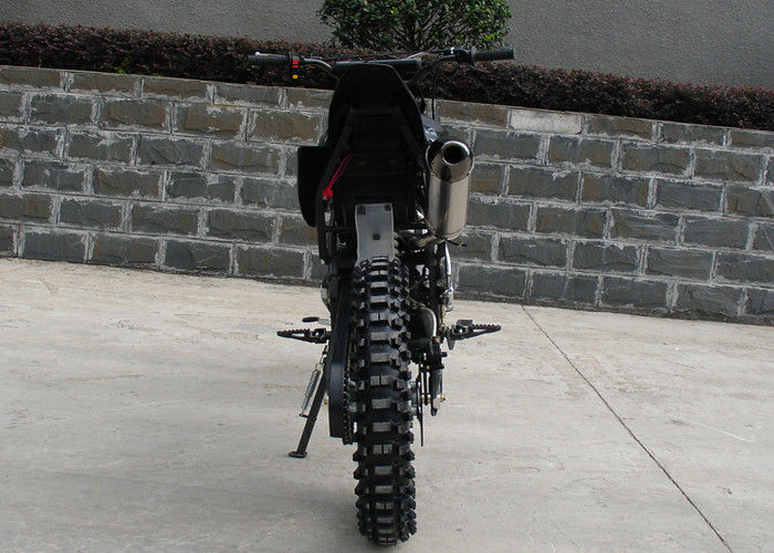 수동 변속 장치 8L 석유 탱크를 가진 아폴로 작풍 250cc 먼지 자전거 오토바이 검정