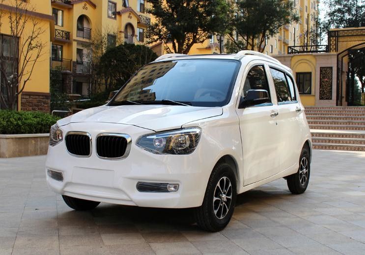 6000w 5개의 문 4 좌석 BMW 작풍 팬 히이터 MP3 라디오 PVC를 가진 전기 골프 카트