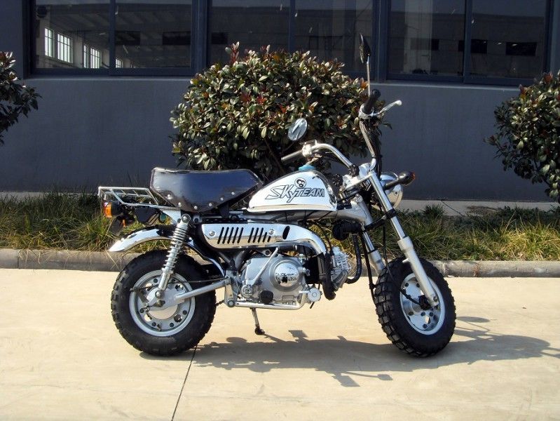 125cc 4개 속도 장치를 가진 소형 먼지 자전거 오토바이 Motorrad Chrome 판